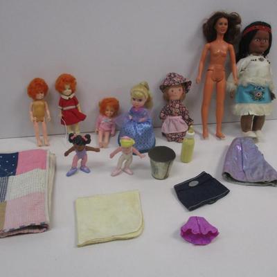 Assortment Of Dolls 1982 Annie Knickerbocker #3856 With Original Outfit 1974 Kenner Doll