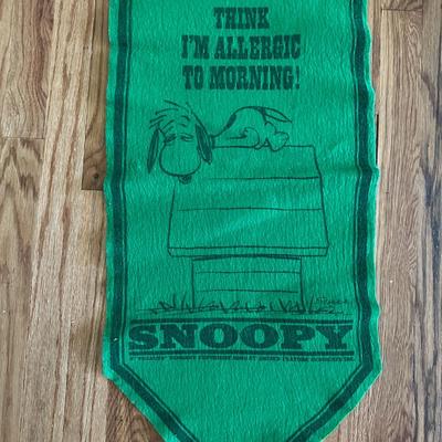 WHOA! 1967-68 Snoopy and Peanuts Felt Banners HIGHLY COLLECTIBLE
