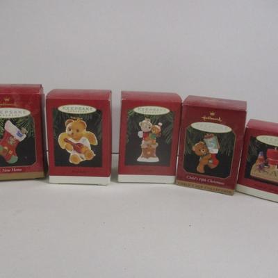 Hallmark Keepsake Ornaments Lot D