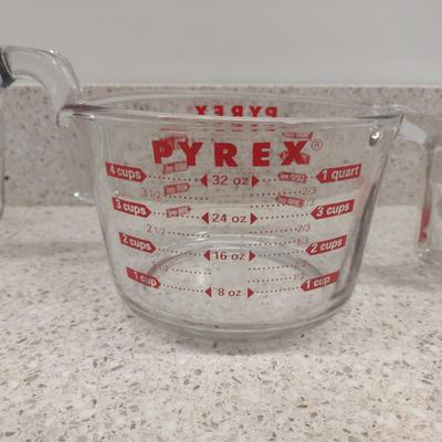 Pyrex Measuring Cups- Three Pieces