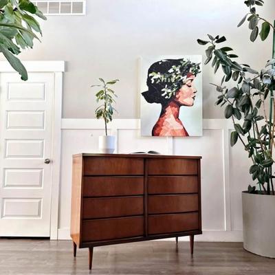 Vintage Mid Century 8-Drawer Tempo Walnut Dresser Credenza w/Bow Front Drawers & Tapered Legs by Bassett