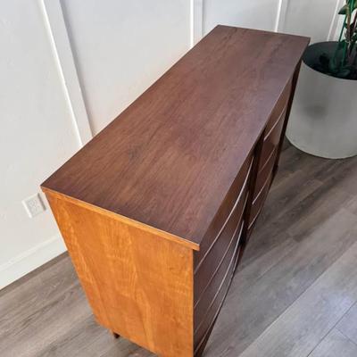 Vintage Mid Century 8-Drawer Tempo Walnut Dresser Credenza w/Bow Front Drawers & Tapered Legs by Bassett