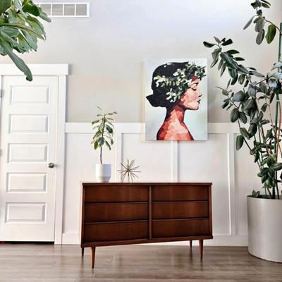Vintage Mid Century 6-Drawer Tempo Walnut Dresser Credenza w/Bow Front Drawers & Tapered Legs by Bassett