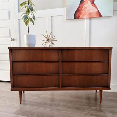 Vintage Mid Century 6-Drawer Tempo Walnut Dresser Credenza w/Bow Front Drawers & Tapered Legs by Bassett