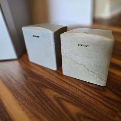 Sony 5.1 Home Theater System – STR-K660P Receiver with SONY SS-WMSP66 Speakers