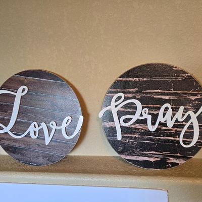Set of 2 Rustic looking wooden Wall Plaques – “Love” and “Pray”
