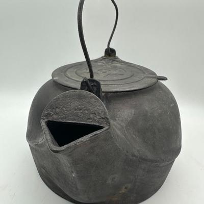 Primitive Colonial Cast Iron XL Tea Kettle No. 8