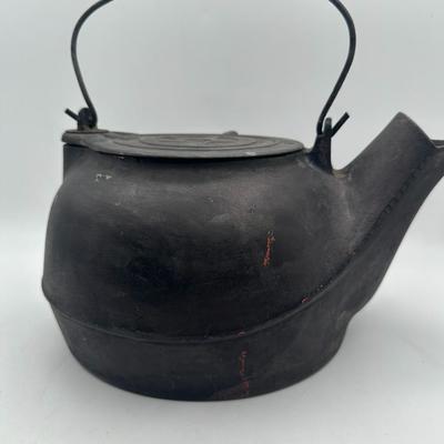 Primitive Colonial Cast Iron XL Tea Kettle No. 8