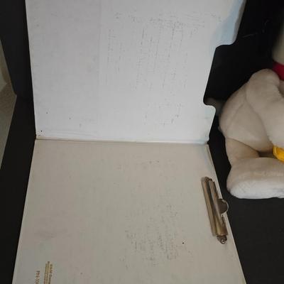 Peanuts Collectibles Lot – Snoopy Plush & Vintage Clipboard