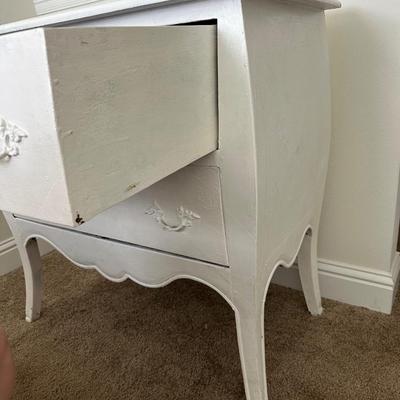 Sale Photo Thumbnail #202: Painted white. 

Dimensions: 33.5” H x 33.5” W x 18.5” D