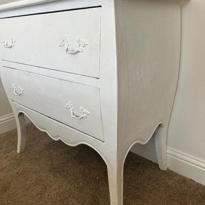 Sale Photo Thumbnail #206: Painted white. 

Dimensions: 33.5” H x 33.5” W x 18.5” D