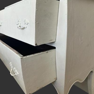 Sale Photo Thumbnail #199: Painted white. 

Dimensions: 33.5” H x 33.5” W x 18.5” D