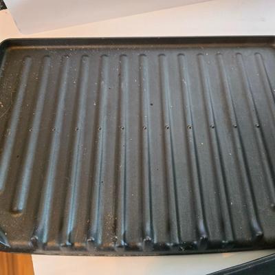 George Foreman Removable Plate Grill & Griddle – Red with Accessories