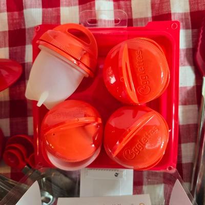 Red Kitchen Gadget Lot – 15+ Pieces