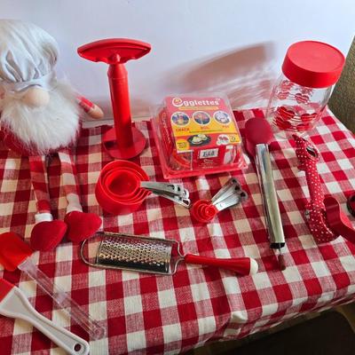 Red Kitchen Gadget Lot – 15+ Pieces