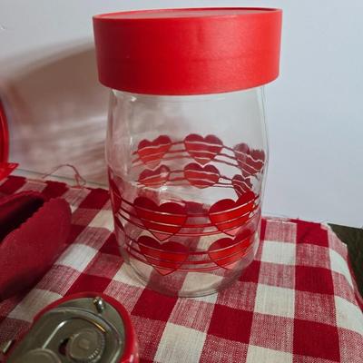 Red Kitchen Gadget Lot – 15+ Pieces