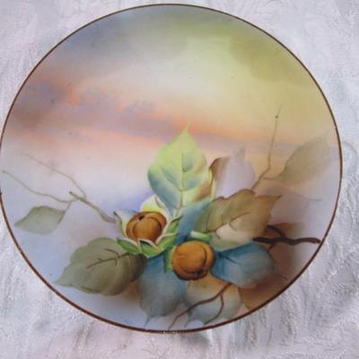 3 decorative plates, 1 saucer