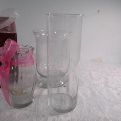 7 vases, various sizes, one of them is crystal