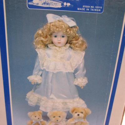 New in box, Goldie Locks & the 3 Bears from House of Lloyd