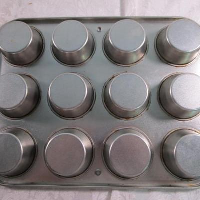 12-slot Cupcake/muffin pan