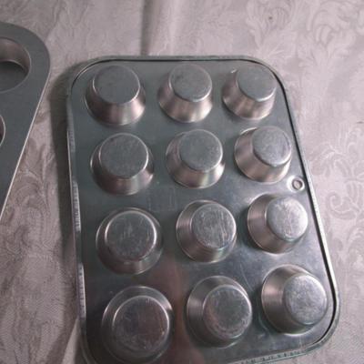Two 12-slot mini Cupcake/muffin pan