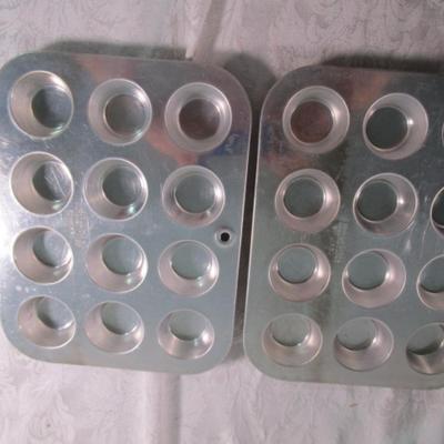 Two 12-slot mini Cupcake/muffin pan