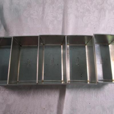 Sale Photo Thumbnail #195: 5-3/4" x 3-1/4 across x 2-1/4" tall 