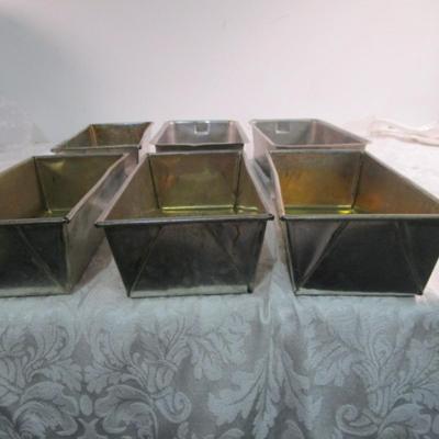 6 regular medium loaf pans