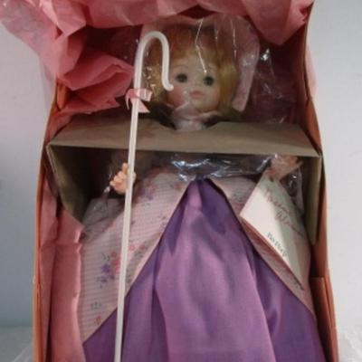 New in box, Vintage Madame Alexander doll "Bo Peep"