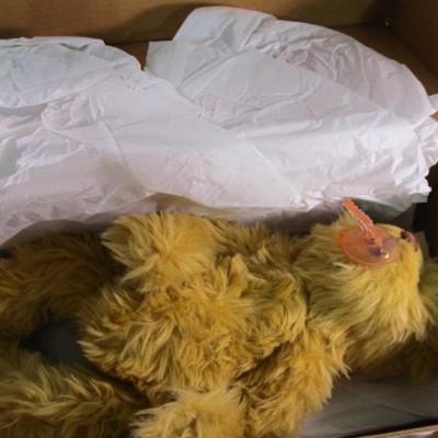 Lee Middleton Original Dolls Bear named Newborn Taylor