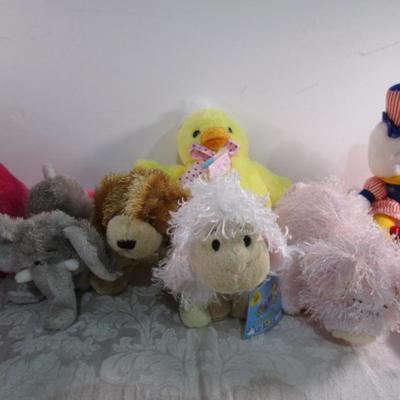 15 Stuffed animals