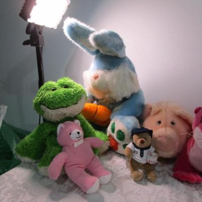 15 Stuffed animals