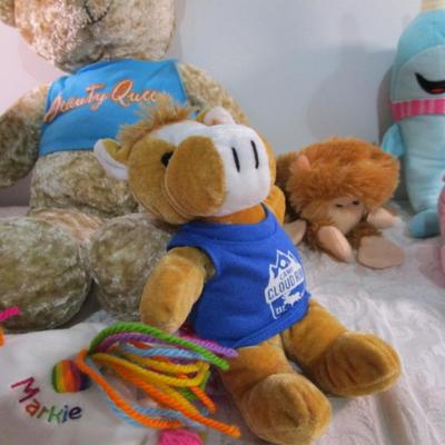 10 Stuffed animals