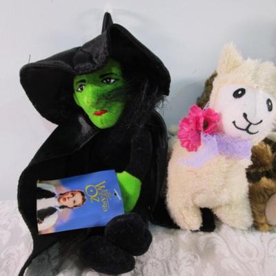 15 Stuffed animals