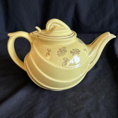 McCoy Pitcher and Hall Teapot (PBN-BM)