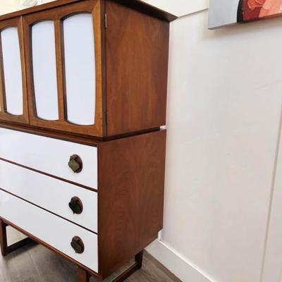 Rare Vintage Mid Century 1960’s Limited Production 6-Drawer Walnut Gentleman’s Chest Highboy Dresser w/Sculptural Legs, Brass Spade Pulls...