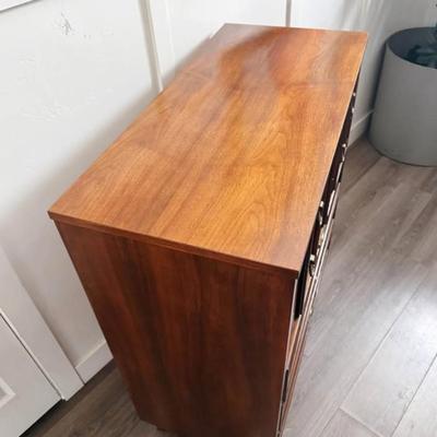 Vintage Mid Century 5-Drawer Walnut Highboy Dresser Chest of Drawers w/Sculptural Facade, Brass Hardware & Tapered Legs