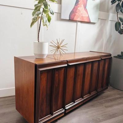 Vintage Mid Century 4-Door Walnut Buffet Credenza Low Dresser w/Adjustable Shelving & Silverware Tray w/Sculptural Facade &...