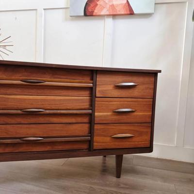 Vintage Mid Century 9-Drawer Walnut Dresser Credenza w/Hand Carved Wooden Pulls & Tapered Legs