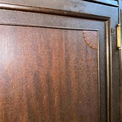 Antique 5-Drawer Mahogany Chest of Drawers Highboy Dresser w/Seashell Motif by Berkey & Gay Furniture