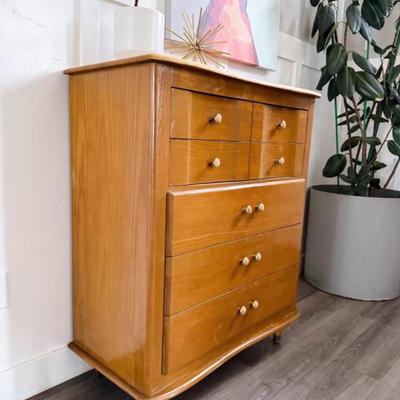 Vintage Mid Century 5-Drawer Highboy Dresser w/Sculptural Top & Footer, Brass & Wood Pulls & Tapered Legs by LA Period Furniture