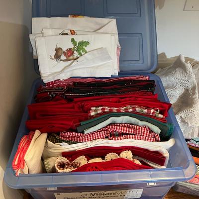 BIG Lot Vintage Contemp. Table Linens - Embroidered, Lace, Tatted