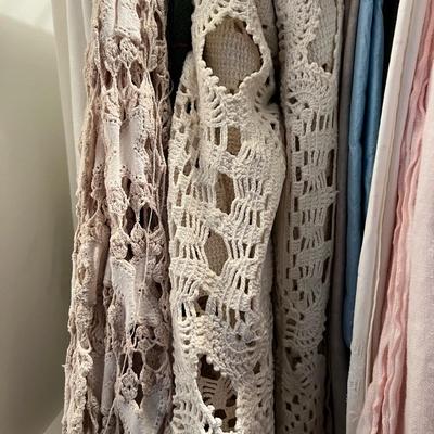 BIG Lot Vintage Contemp. Table Linens - Embroidered, Lace, Tatted