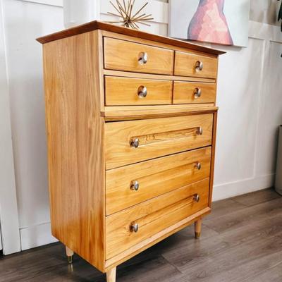 Vintage Mid Century 5-Drawer Highboy Dresser w/Chrome Pulls & Tapered Legs by LA Period Furniture