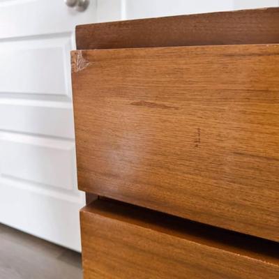 Vintage Mid Century 9-Drawer Walnut Dresser Credenza w/Thick Sculptural Drawer Facade & Tapered Legs