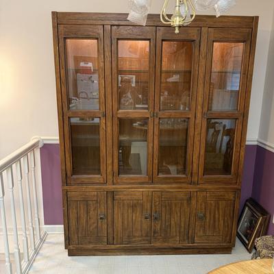 Drexel Lighted China Cabinet (K-BM)