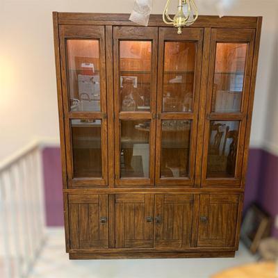 Drexel Lighted China Cabinet (K-BM)