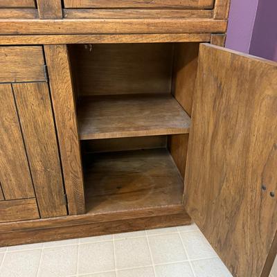 Drexel Lighted China Cabinet (K-BM)