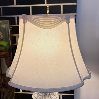 Cut Frosted Glass Tabletop Lamp