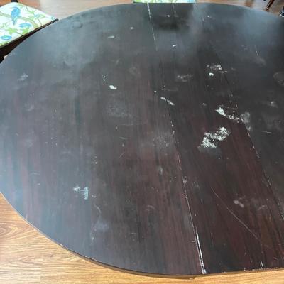 Mahogony Claw Foot Round Table w Leaves & 4 Chairs